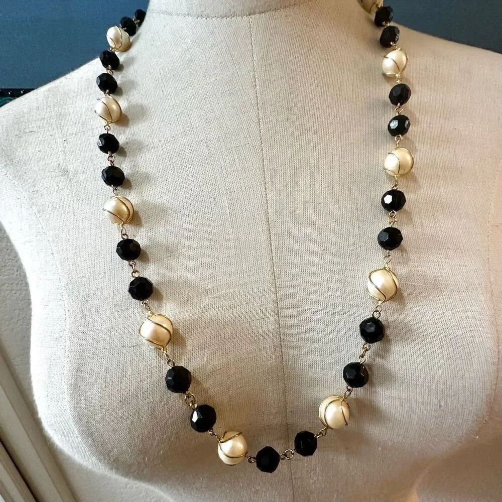 Trifari  cream  Faux Pearl Gold Tone black beaded long vintage necklace